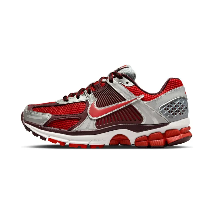 Nike Vomero 5 “Mystic Red / Metallic Platinum / Reflect Silver” (FN7778-600)