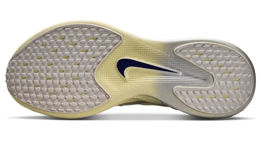 nike-ava HM9697-003