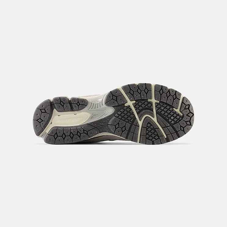 new-balance-2002r M2002RSA