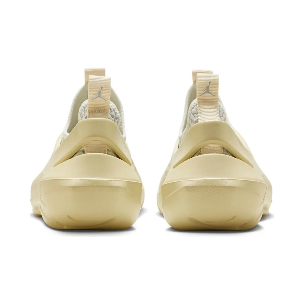 Jordan System.23 Team Gold (DN4890-700)
