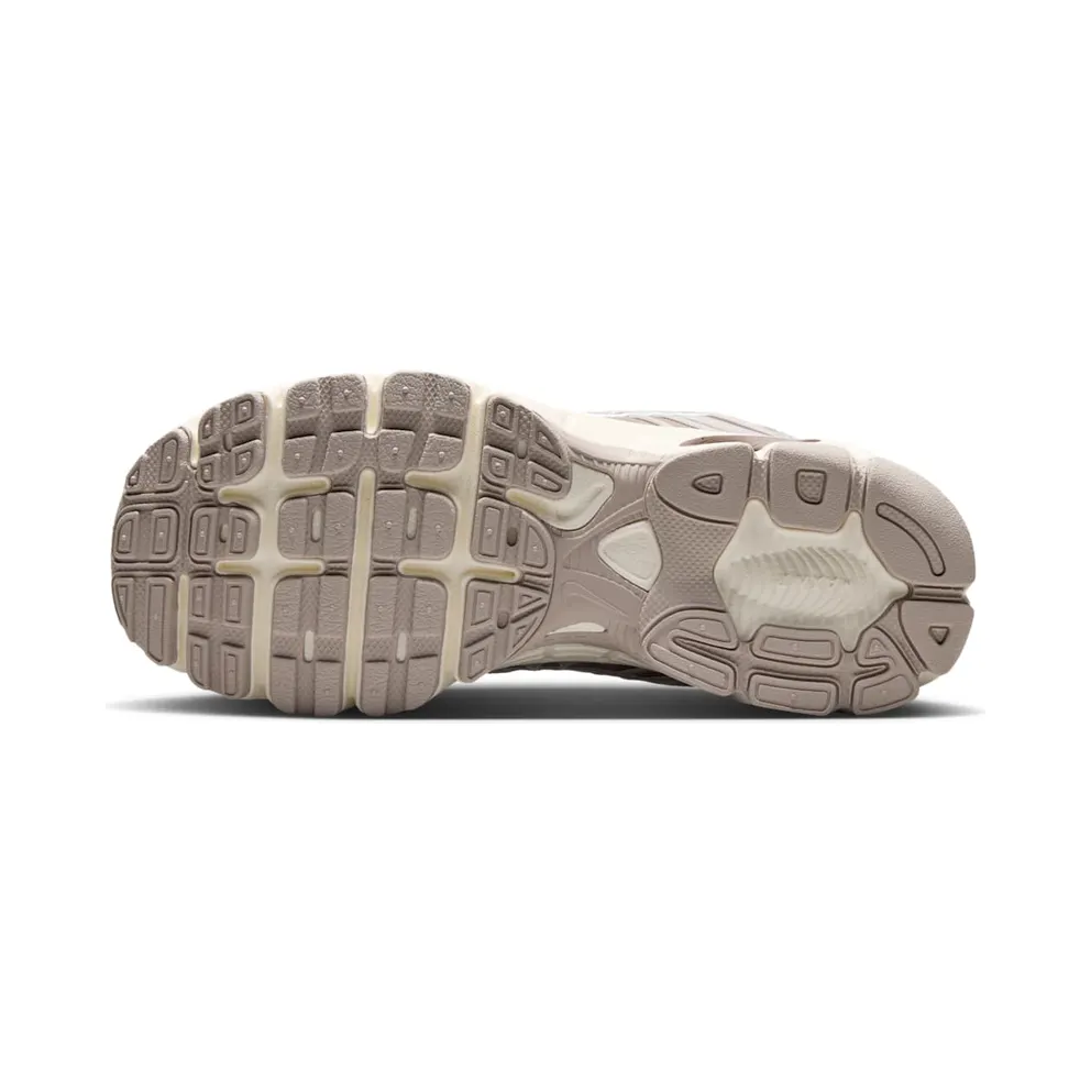 Nike Air Max Moto 2K Cream Ii/Sail/Fauna Brown (IQ9430-200)