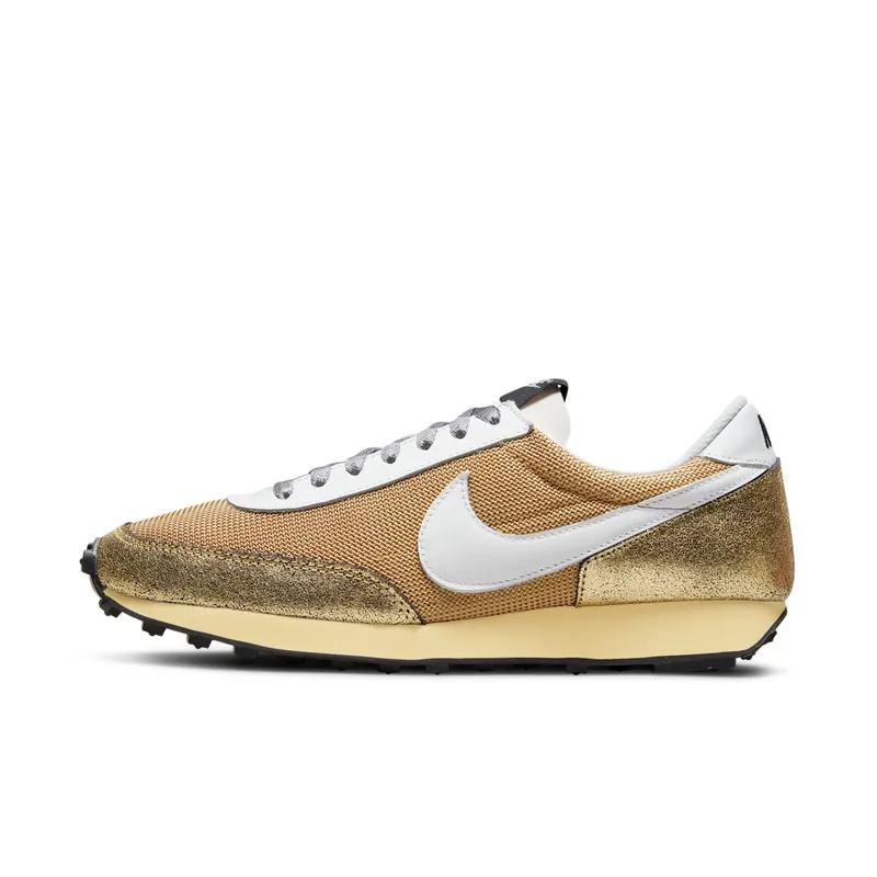 Nike Daybreak Golden Gals (W) (DO5883-700)