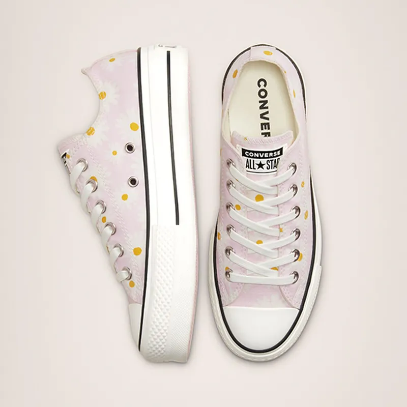 Converse Camp Daisies Platform Chuck Taylor All Star Low Top (568934C)
