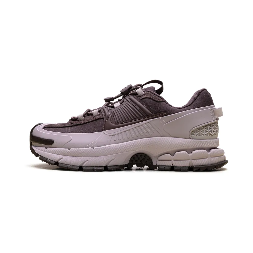 Nike Zoom Vomero 5 Roam “Particle Rose” (HQ2181-501)