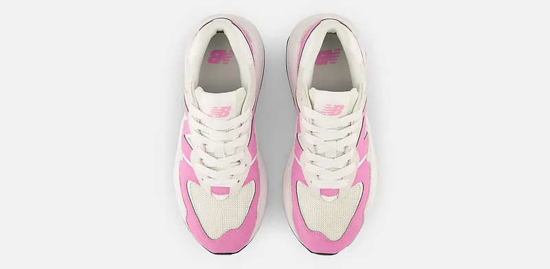 New Balance 57/40 Barbie (W5740SVA)