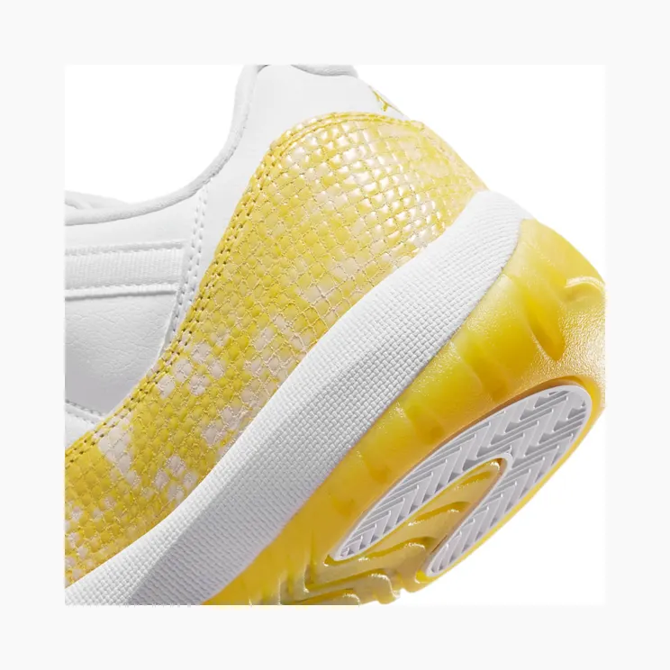 air-jordan-11 AH7860-107