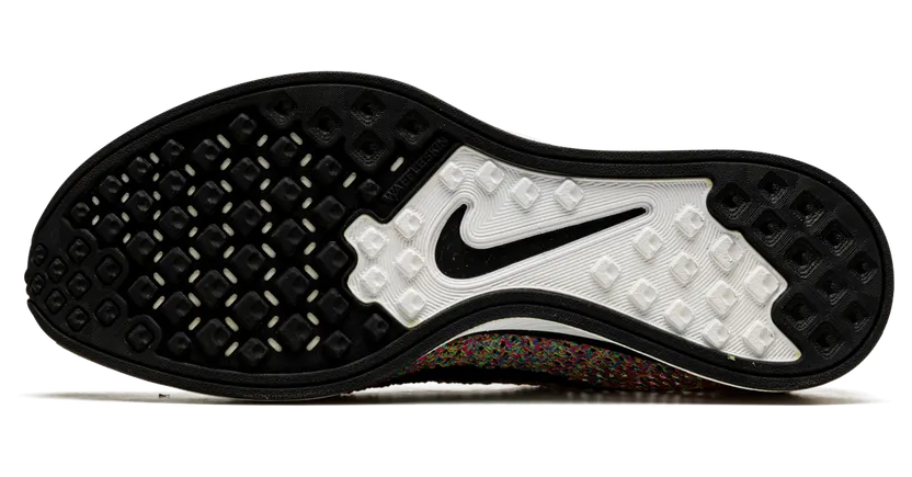 nike-flyknit-racer 526628-004A