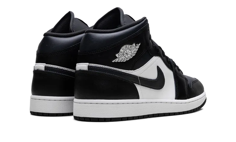 Jordan 1 Mid “Off Noir Toe” (DQ8426-010)
