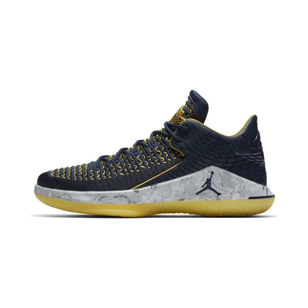 Jordan XXXII Low Michigan College Navy/Metallic Silver-White-Amarillo (AA1256-405)