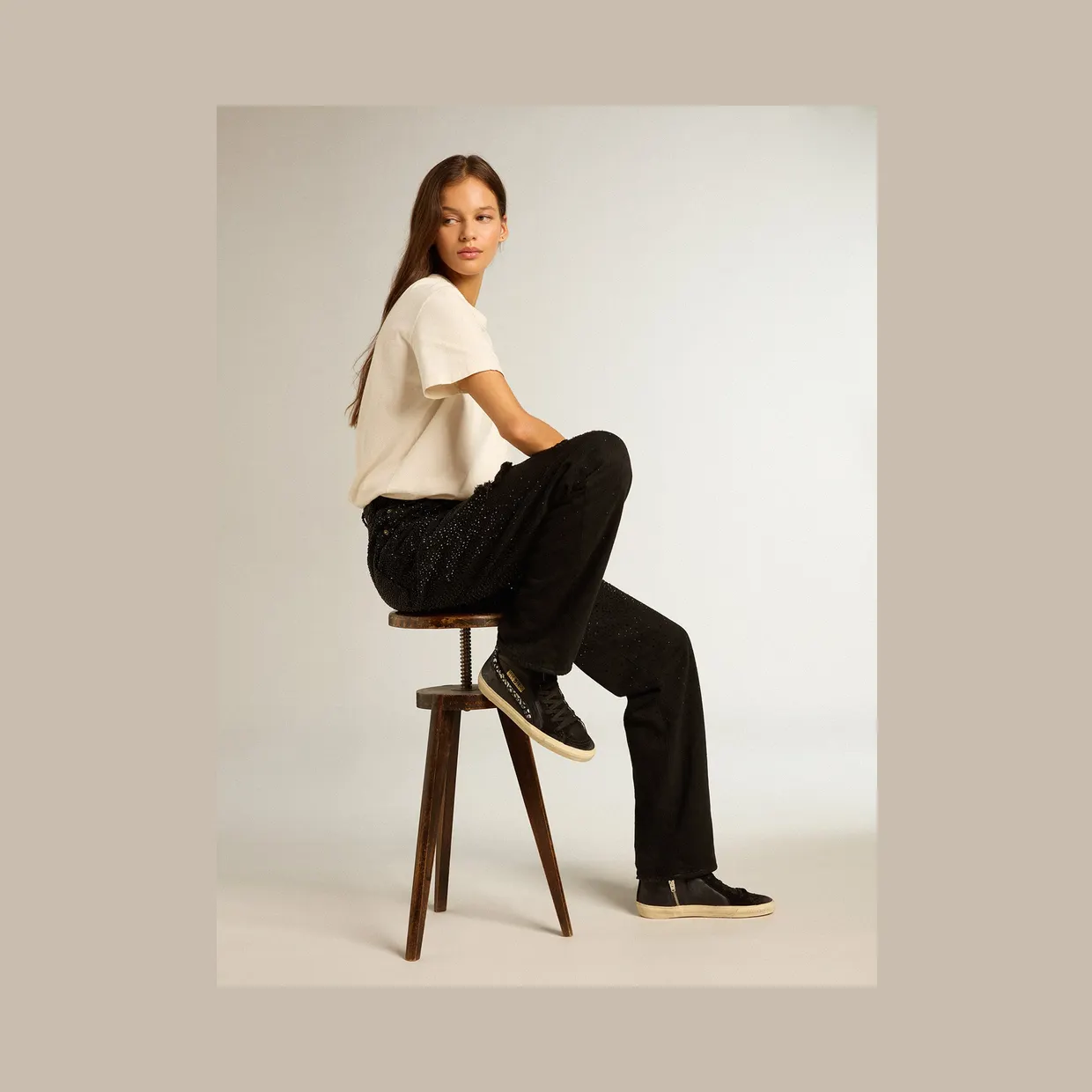 Golden Goose Slide In Leather With Black Star And Swarovski Crystal Flash (GWF00115.F005159.90100) (3)