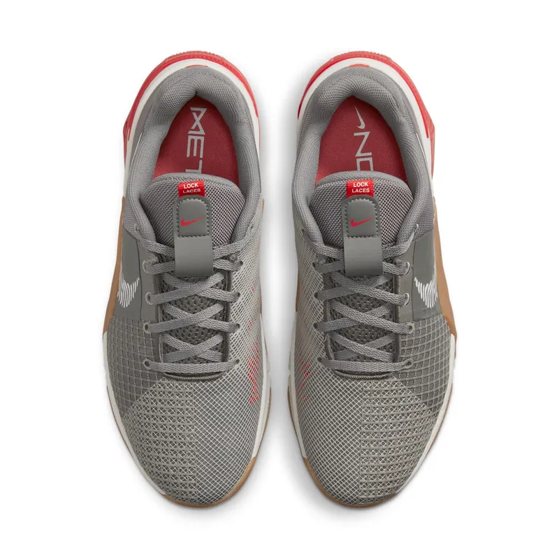 Nike Metcon 8 “Flat Pewter Flat Pewter Light Crimson Gum” (DO9328-005)