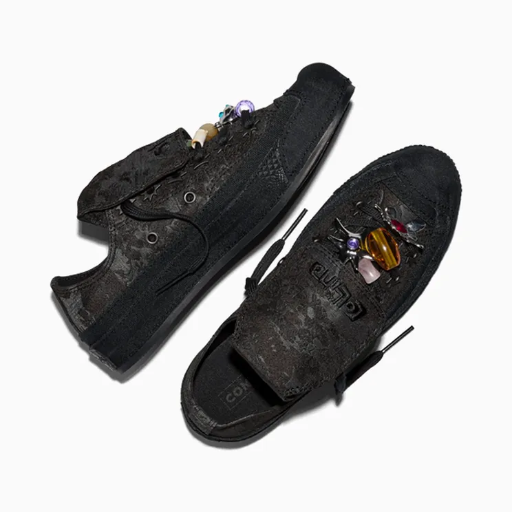 converse-chuck-taylor-all-star A19049C