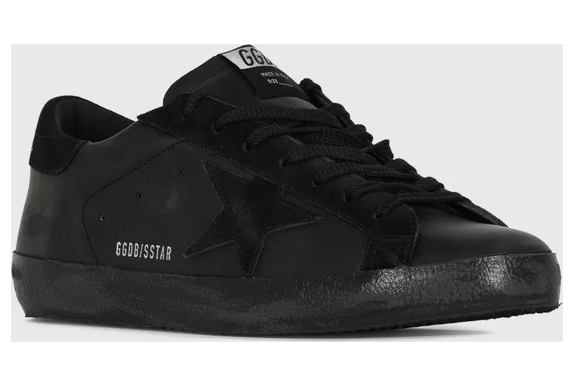 Golden goose Super-Star Trainers in Calfskin Leather with Distressed Effect Black (GMF00101F00799190100)