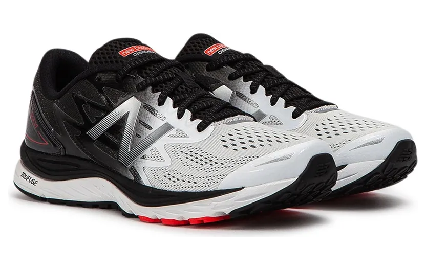 new-balance-sneaker 653841-60-3