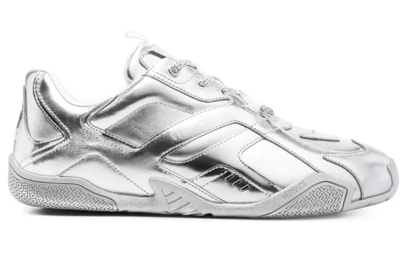 Versace Sneakers met metallic-effect en logo-print – Zilver (10178781A14374)