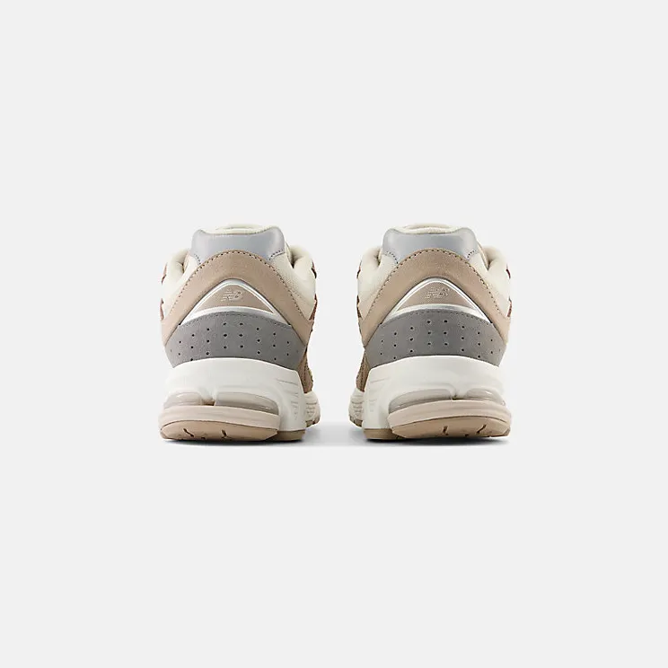 new-balance-2002r M2002RSI