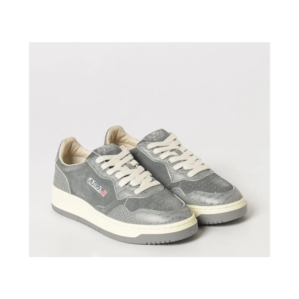 Autry Medalist Low Super Vintage Leather and Suede Sneakers with Worn Effect Blue (AULWCJ02)