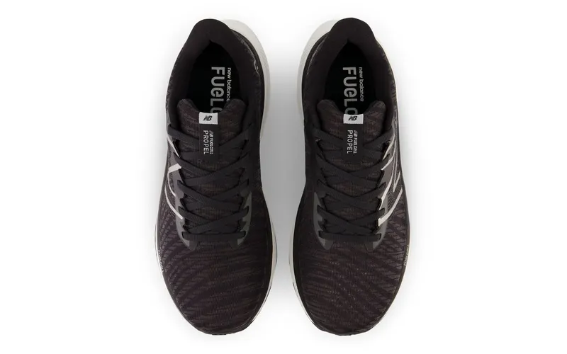 New Balance FuelCell Propel v4 Black White (WFCPRLB4)