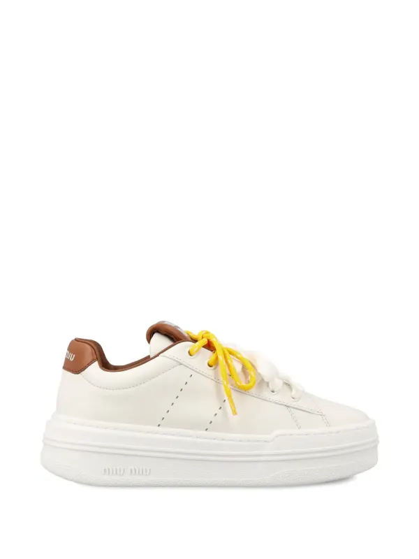 Miu with logo-reliëf – Beige (5E710E3L48)