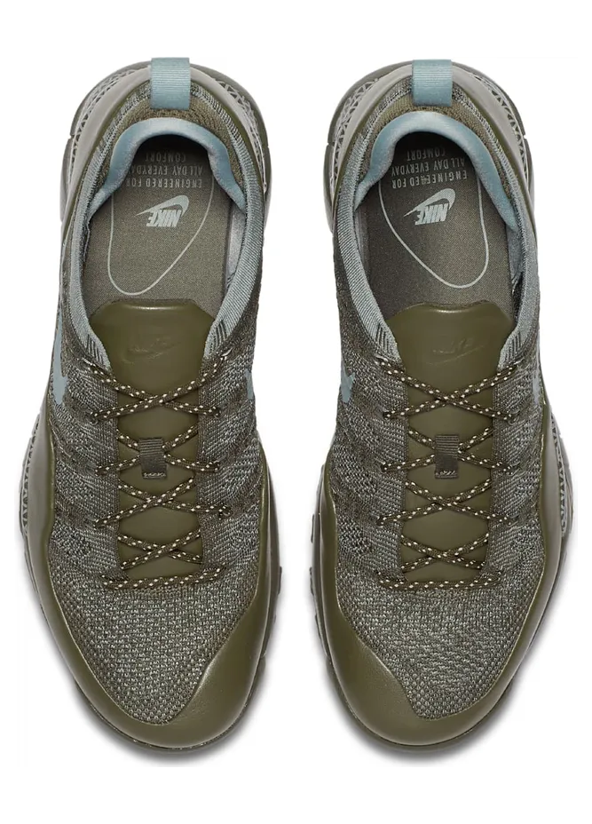 nike-flyknit 882685-300