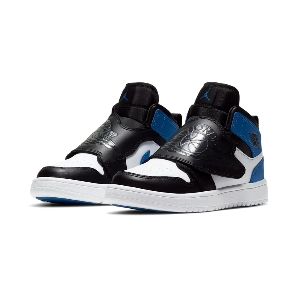 Sky Jordan 1 – White