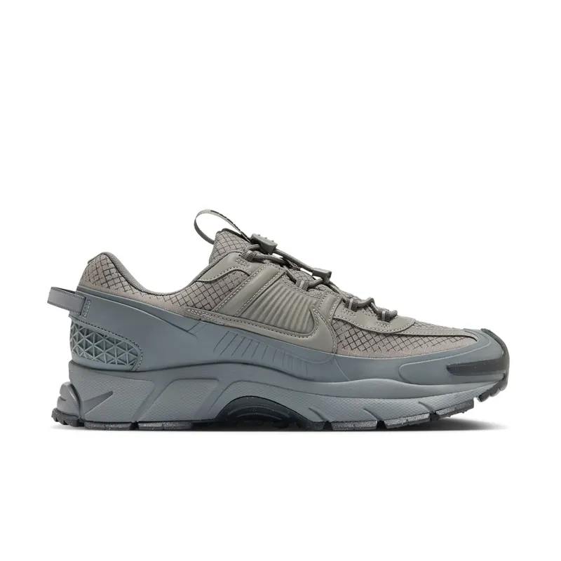 Nike Zoom Vomero Roam Metallic Pewter Cool Grey (HV6901-001)