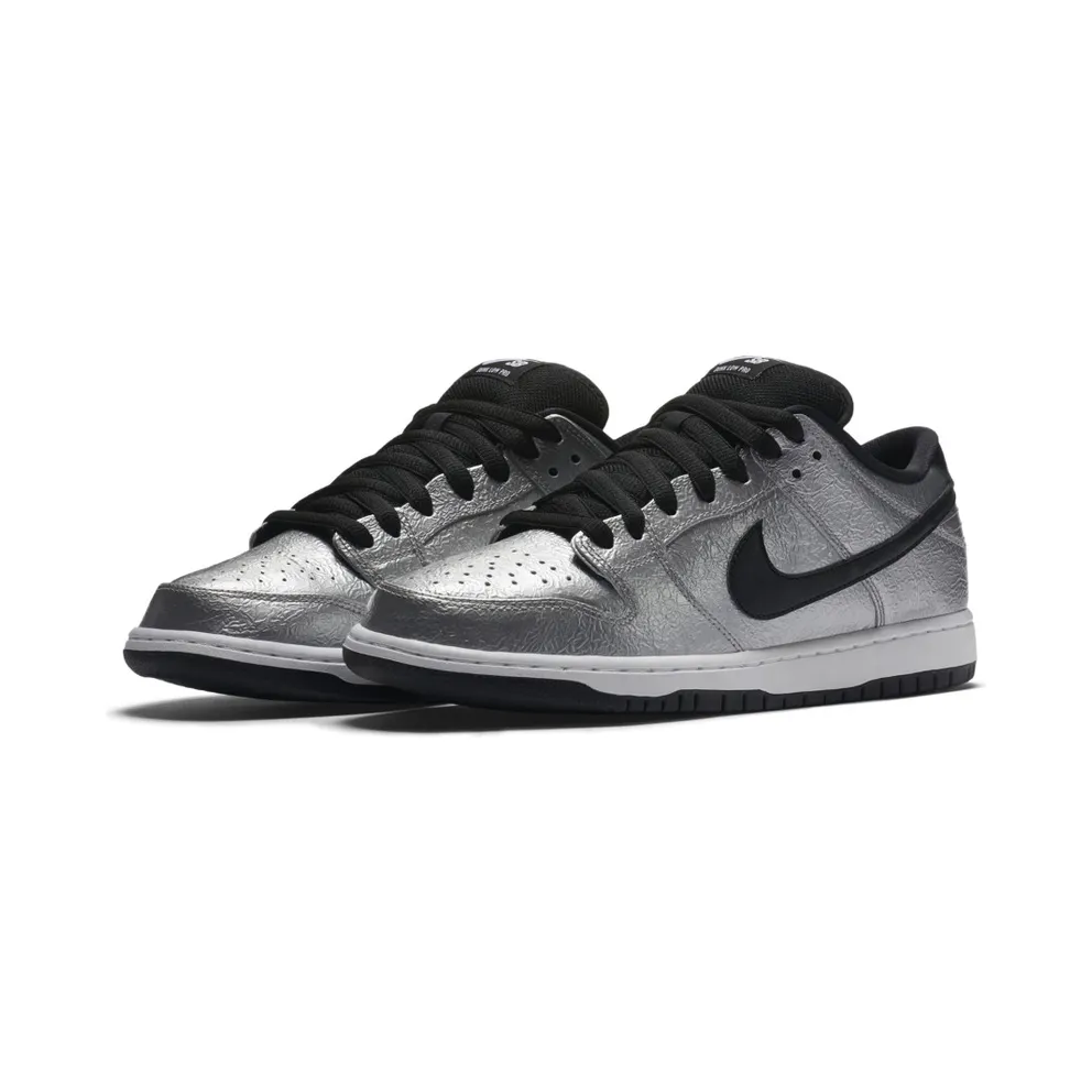 Nike Dunk SB Low Cold Pizza Metallic Silver/White-Black (313170-024)