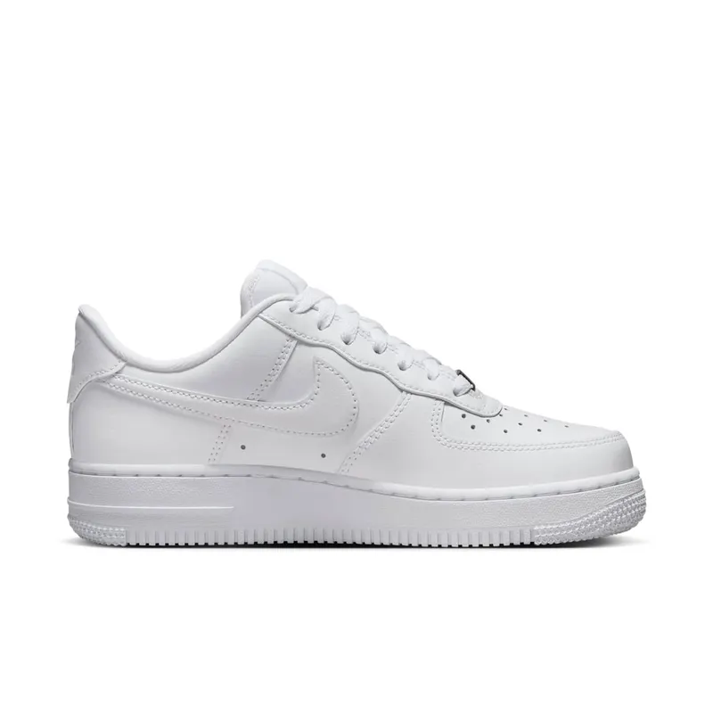 Nike AIR FORCE 1 LO “White / Metallic Silver” (FQ8887-100)
