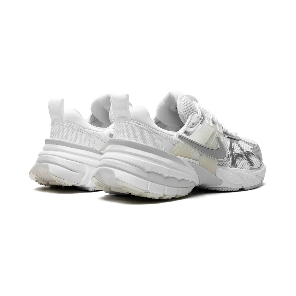 Nike V2K Run “V2K” (FD0736-104)