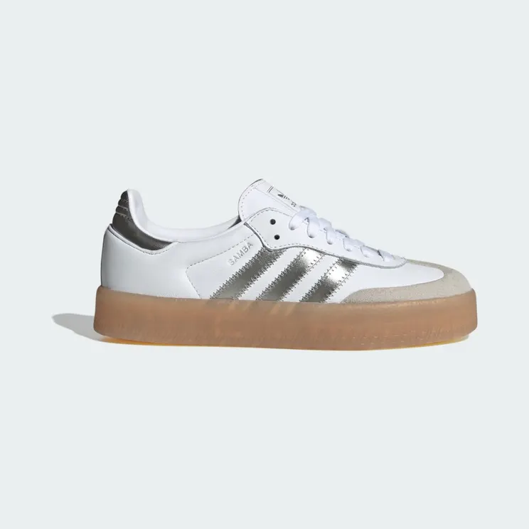 adidas Samba “Cloud White / Silver Metallic / Gum” (JS3943)