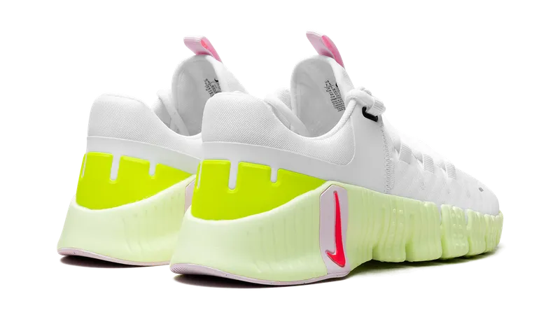 Nike Free Metcon 5 “Barely Volt Pink Foam” (DV3950-104)