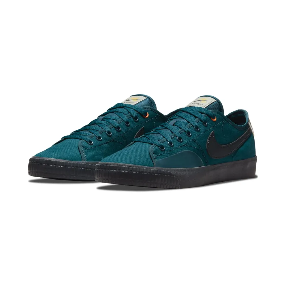Nike SB Blazer Court “Daan Van Der Linden” (CZ5605-301)