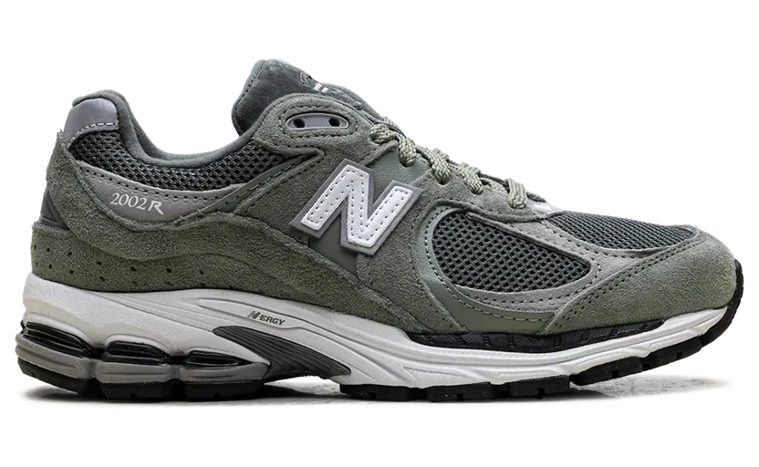 new-balance-2002r M2002RG1
