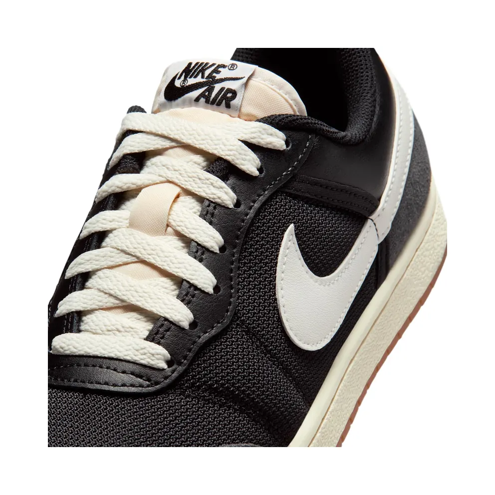Air Jordan Skyline Low Black & Sail (IQ0704-001)