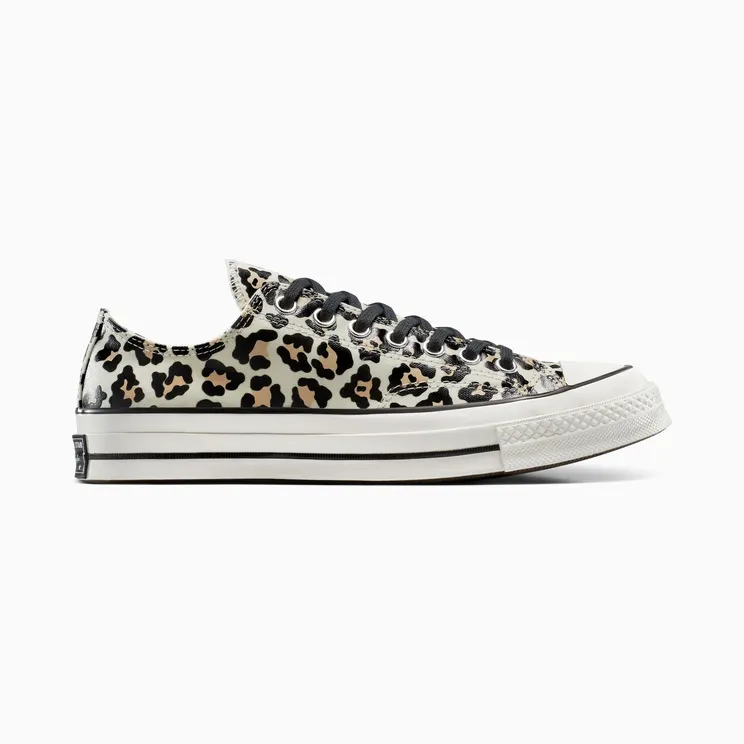 Converse Chuck 70 “Glow-In-The-Dark Leopard” (A15033C)