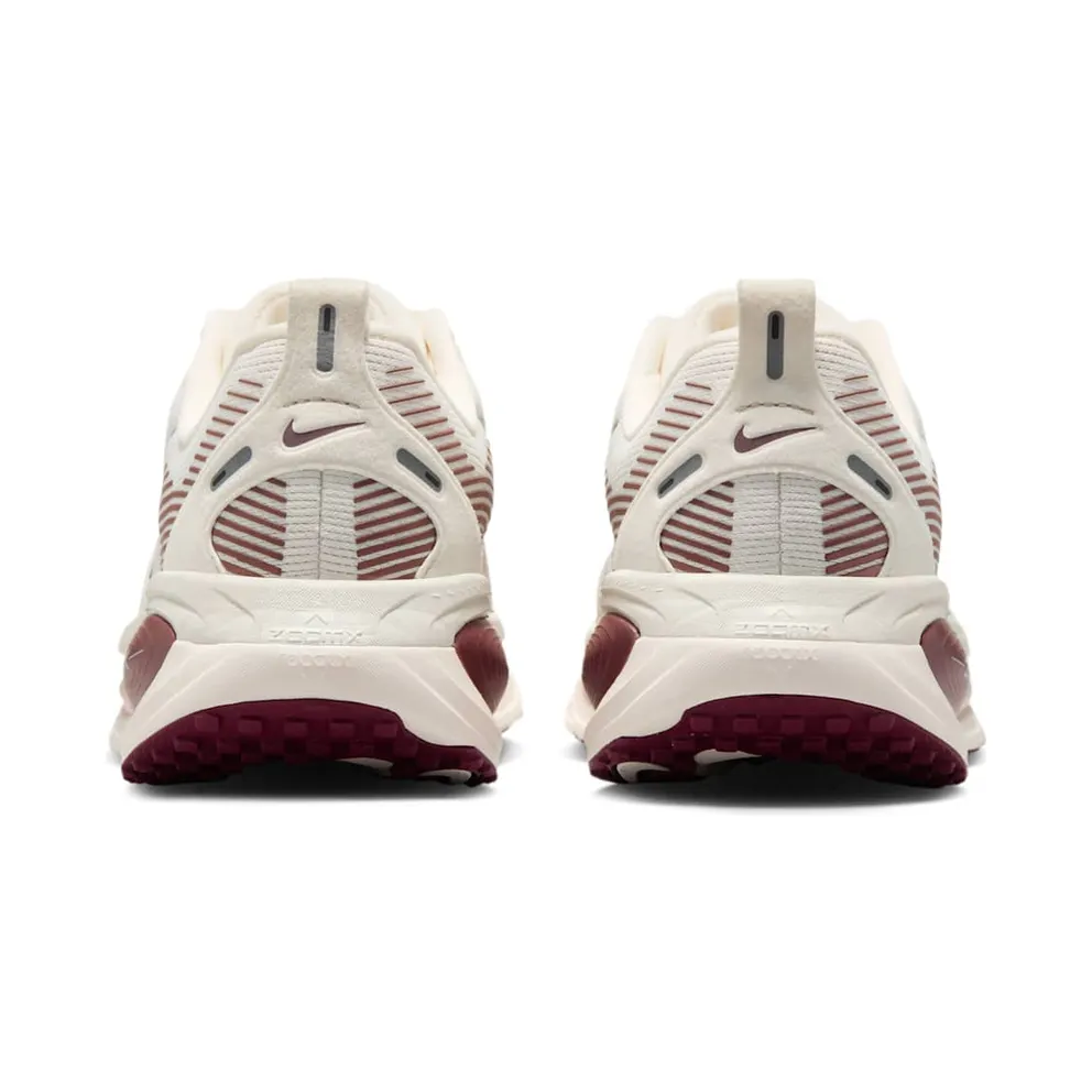 Nike Vomero 18 Pale Ivory Red Sepia Silt Red Dark Team Red (HM6804-108)