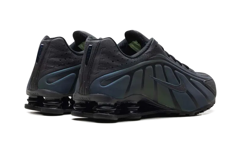 Nike Shox R4 SE “Black Seaweed” (IM6596-001)