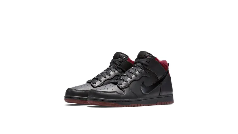 Nike Dunk CMFT Coffin Black/Black-Team Red (716714-003)