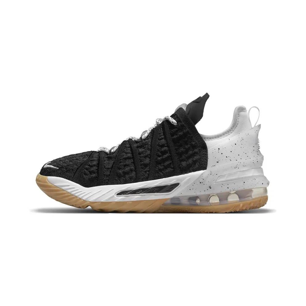 LeBron 18 voor kids Black (CW2760-007)