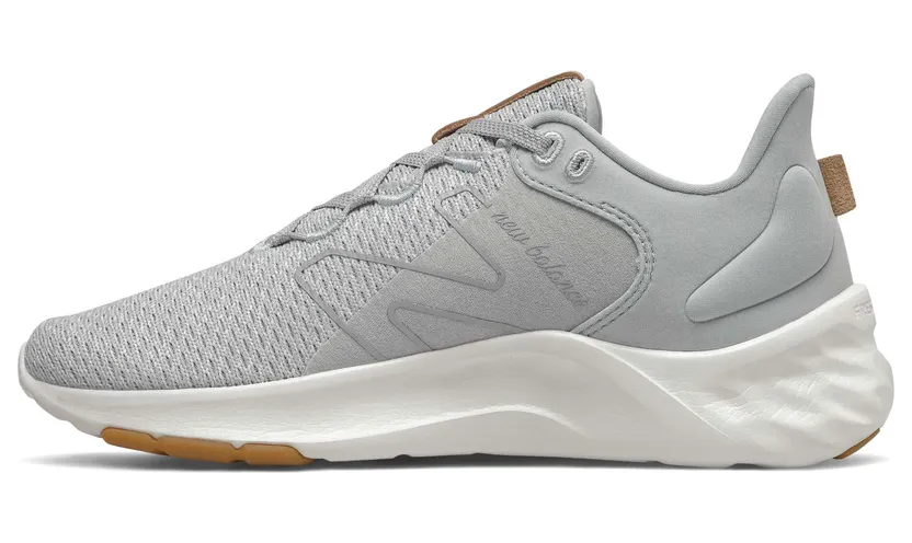 new-balance-sneaker WROAVLG2