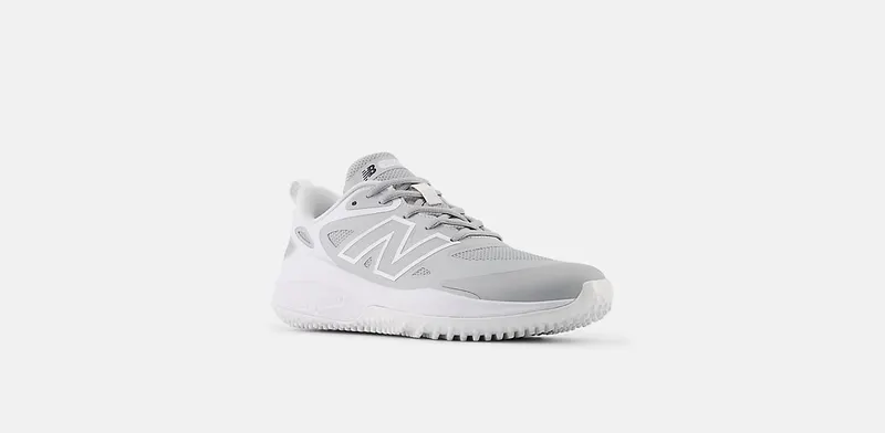 New Balance Fresh Foam Velo v4 Turf Trainer Rain Cloud White (STVELOG4)