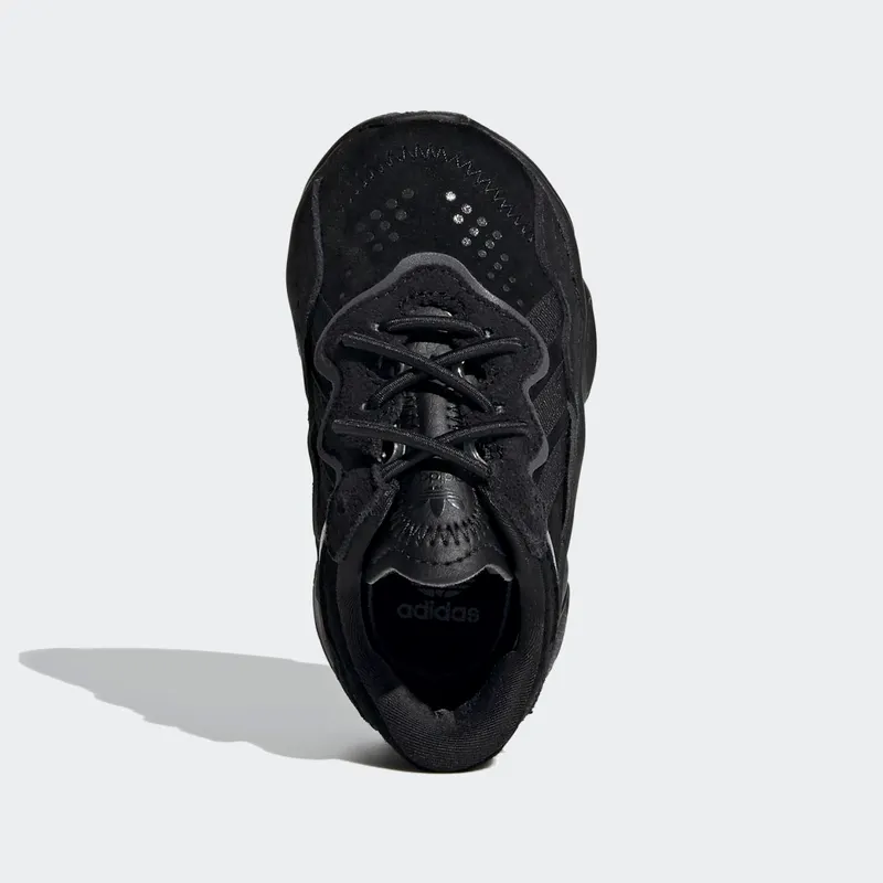 Adidas OZWEEGO Core Black / Core Black / Night Metallic (EF6300)