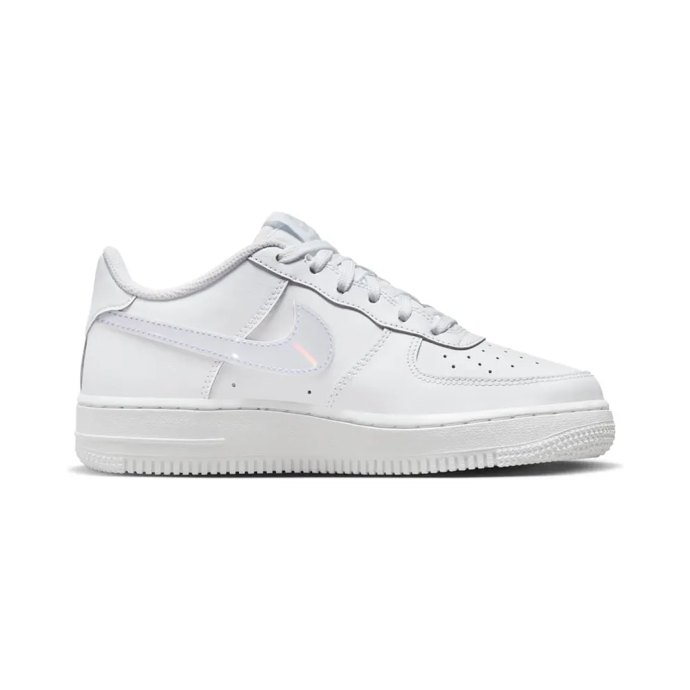 Nike Air Force 1 Older Kids’ White (CT3839-106)