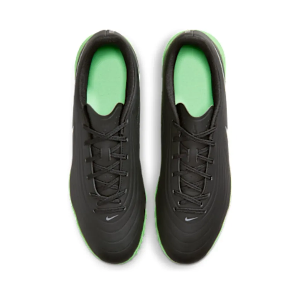 Nike Tiempo Maestro Club Turf Low-Top “Black / Illusion Green” (IB4482-001)