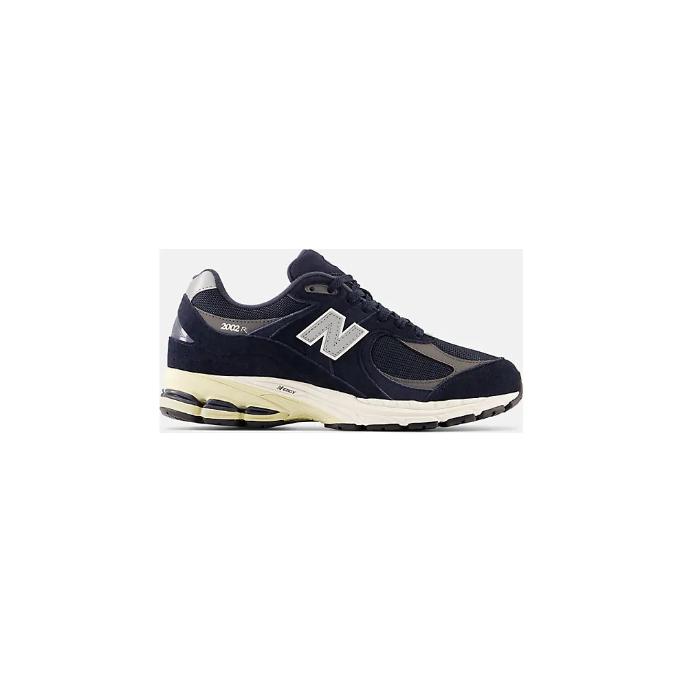 New Balance 2002R “Eclipse” (M2002RCA)