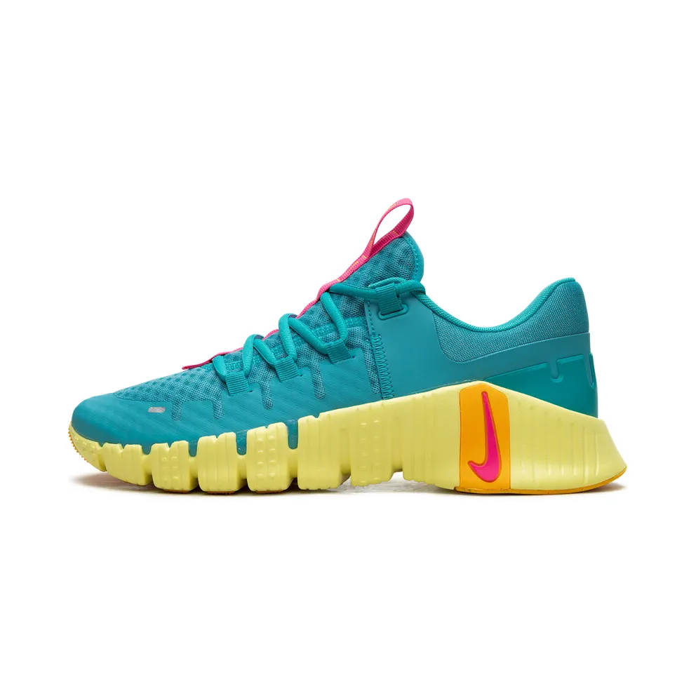 Nike Free Metcon 5 “Dusty Cactus Fierce Pink” (DV3949-302)