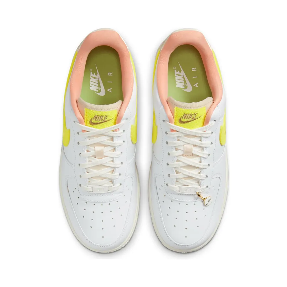 Nike AIR FORCE 1 ’07 LX “Mama” (DV2183-100)