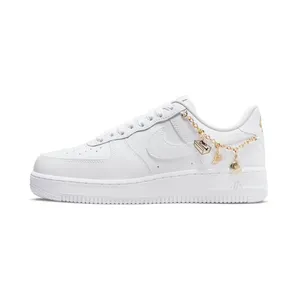 Nike AIR FORCE 1 ’07 LX MNS Lucky Charms “White / Metallic Gold / Flat Gold” (DD1525-100)