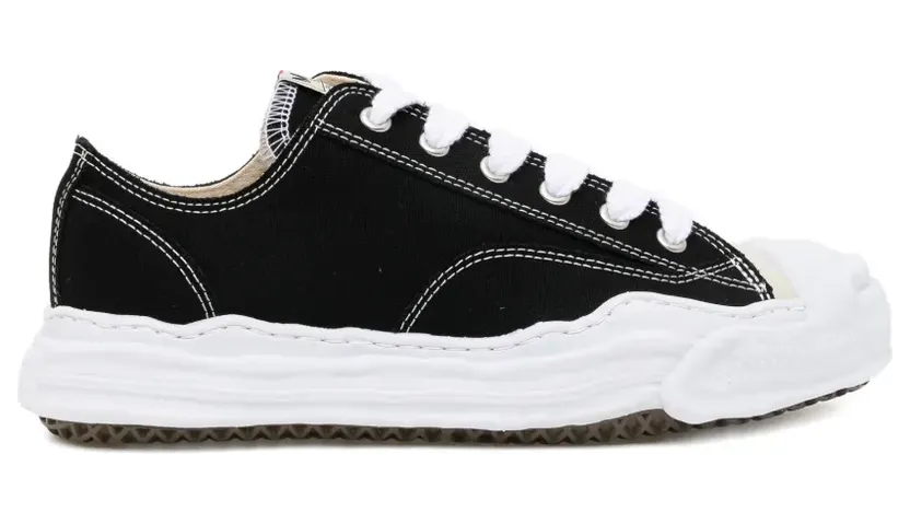 Maison MIHARA YASUHIRO Hank low-top sneakers – Zwart (MHRSNHALACKMQBKX450)