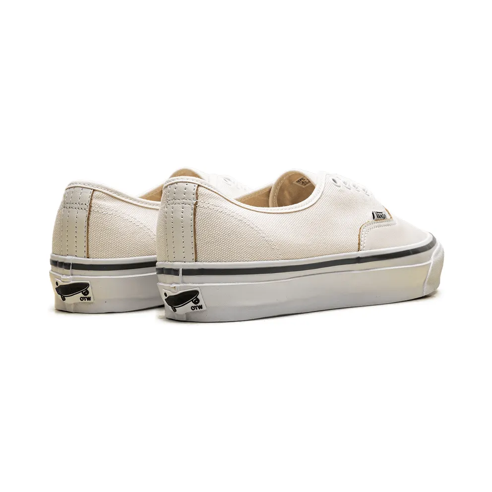 Vans OTW Authentic 44 Siped Vibram “Marshmallow White” (VN000Z3TCCZ)